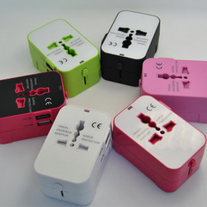 USB2.1A travel plug 40x50x72mm