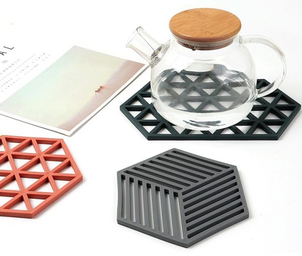 Hexagonal placemat Large: 23.6x13.6cm Small: 13.6cm - Image 5